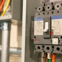 Commercial electrical maintenance. Planned maintenance of commercial power systems.